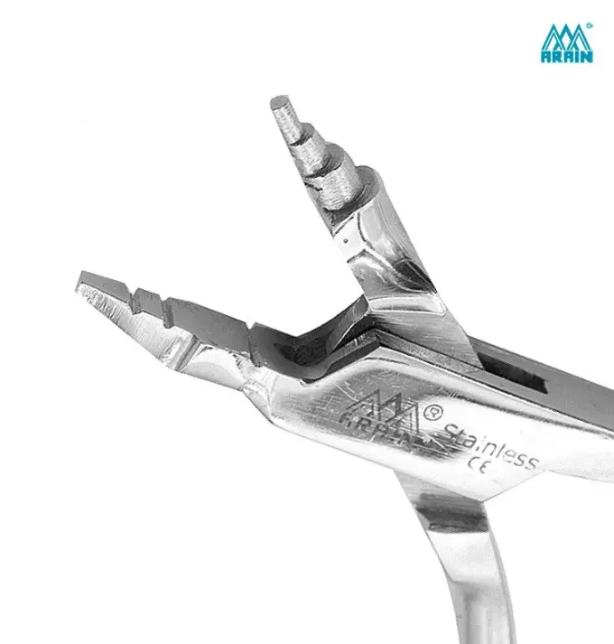 PINZA DE YOUNG ARAIN