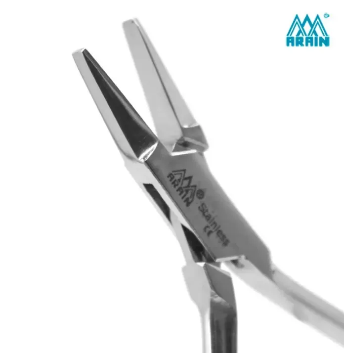 [ARAINP31-007-14] PINZA PUNTAS PLANAS ARAIN