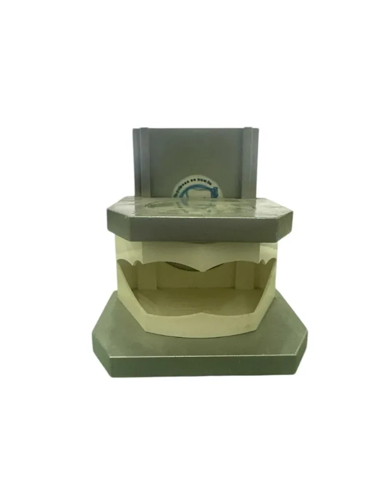 ZOCALADOR ORTHODONCIA NASSER